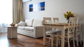 Deluxe-huoneisto | Oleskelualue