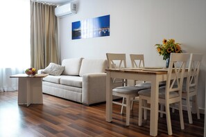 Living area - Wesoła Apartamenty (Wólka Kosowska)