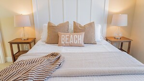 5 bedrooms, iron/ironing board, WiFi, bed sheets - Catching Rays: Award-Winning Retreat + Pool (Kill Devil Hills)