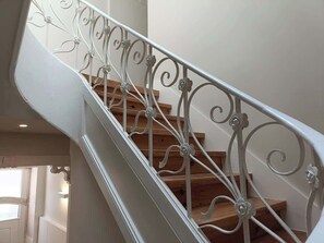 Interior - Spacious Gulbenkian – Families, A/C & Remote Work (Lisboa)