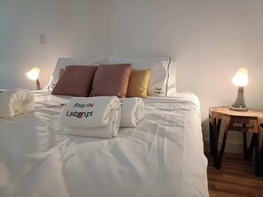 Iron/ironing board, travel cot, WiFi, bed sheets - Alfama, Se, PracaDoComercio & CasaDosBicos - 34 (Lisboa)