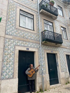 Exterior detail - Alfama 1BR Apartment | River & Rooftop Views (Lisboa)