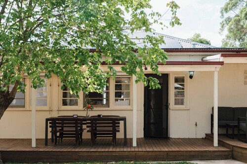 Coorie Cottage Pet friendly Escape near Mudgee CBD