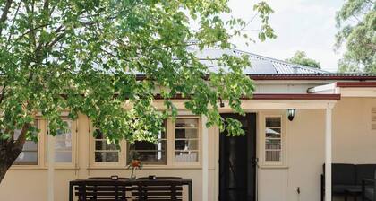 Coorie Cottage Pet friendly Escape near Mudgee CBD