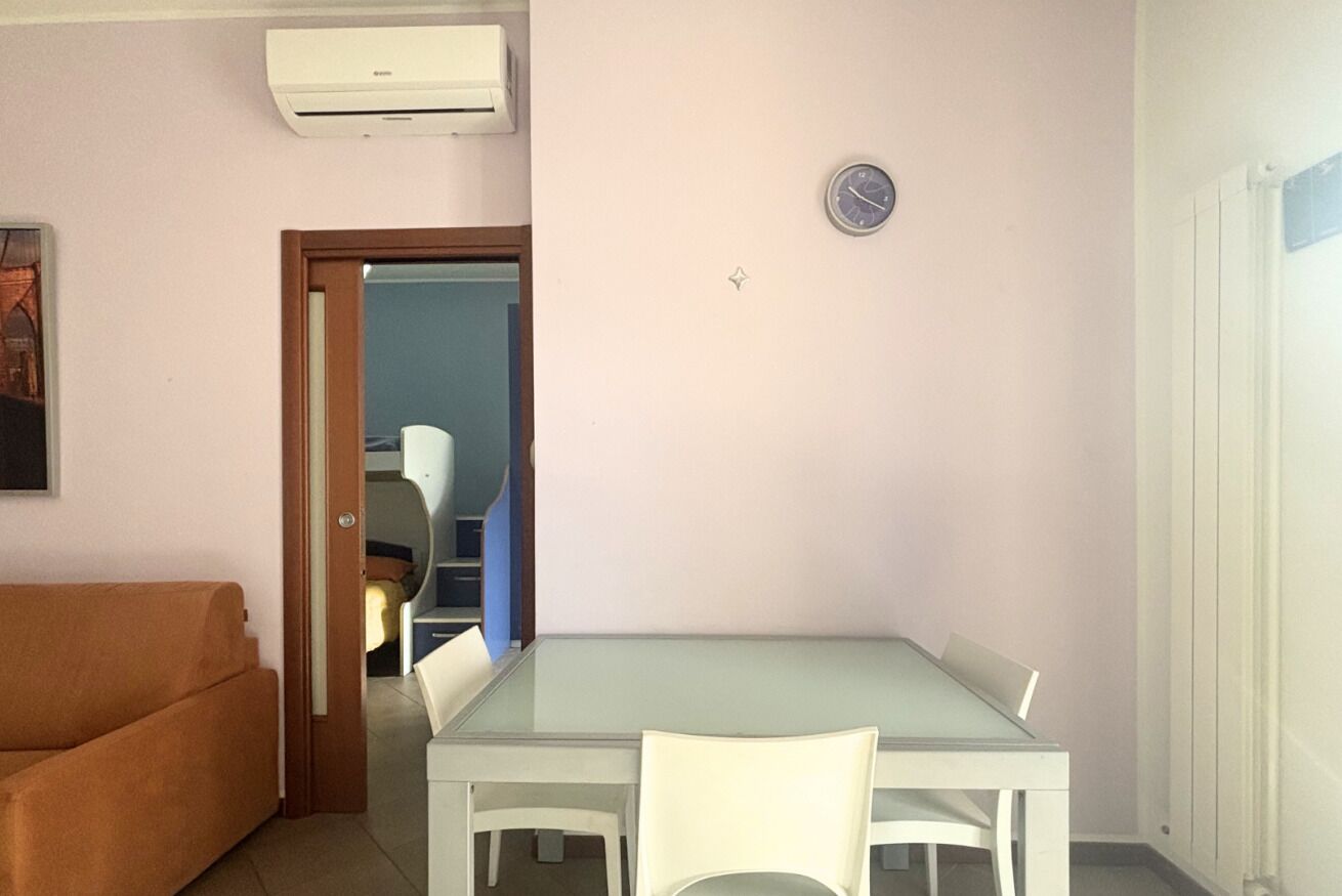 Interni