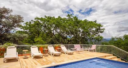 Villa Lujuca: Famoso TopSpot® para 14 en Anapoima!