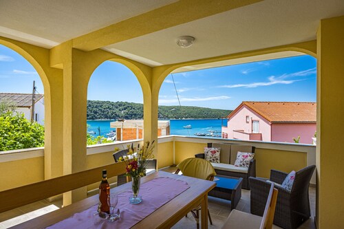 Four Bedroom Apt. near the Beach - Villa Jagoda