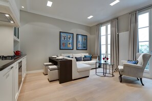 TV - Beautiful Apartment in the Heart of Oltrarno (Firenze)