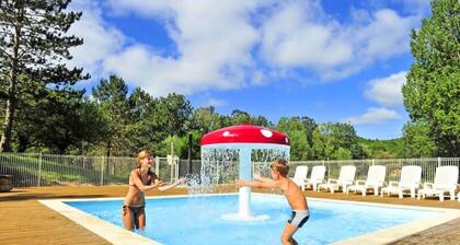 Cottage in Coly With Private Lake Access