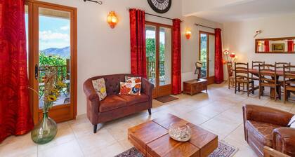 Villa “Mare E Monti” with Sea View, Private Terraces, and Wi-Fi