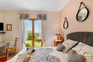 5 chambres, Wi-Fi, literie fournie