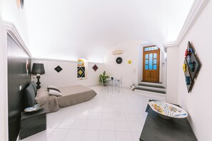 Interior - Charming Central Amalfi Apartament (Villa Angelina) (Amalfi)