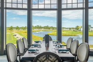 Dining - Luxury Retreat at The Peninsula, Endless Amenities, Private Beach, Sleeps 10 (Millsboro)