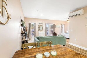 Smart TV - Welcome to your perfect 30A getaway! (Inlet)