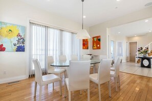 Dining - LUXURY 8 BDRM OCEANFRONT HOUSE W/POOL, JACUZZI & HOT TUB FACING THE OCEAN! (Westhampton Beach)