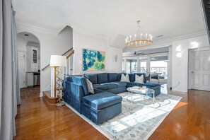 Unclassified image, 3 of 28, button - Lakefront Luxury with 2 King Master Suites & Private Pier (Oscar)