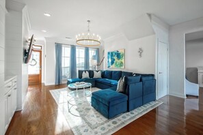 Unclassified image, 2 of 28, button - Lakefront Luxury with 2 King Master Suites & Private Pier (Oscar)