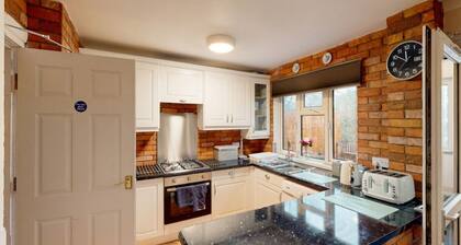 Cosy family home with garden, parking and M5 access
