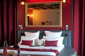 2 chambres, fer et planche Ă repasser, Wi-Fi, draps fournis