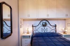 6 bedrooms, free WiFi, bed sheets