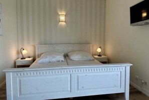 Unclassified image, 2 of 12, button - Vrbo Property (Nordstrand)