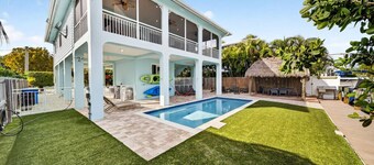 Casa Paraiso Keys Retreat- Pool, Dock & Family