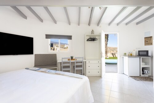 Oasis Tenerife Studio 1