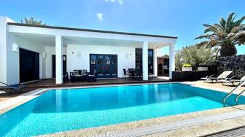 House, Smoking | 3 bedrooms