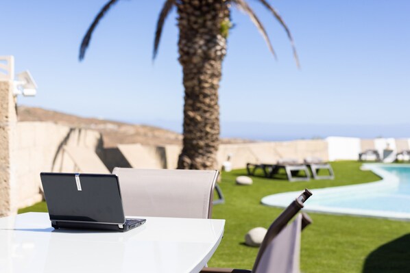 Estúdio, para fumantes