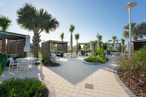 Outdoor dining - 5BR w/ Game Room & Private Pool at Windsor Cay (Clermont)