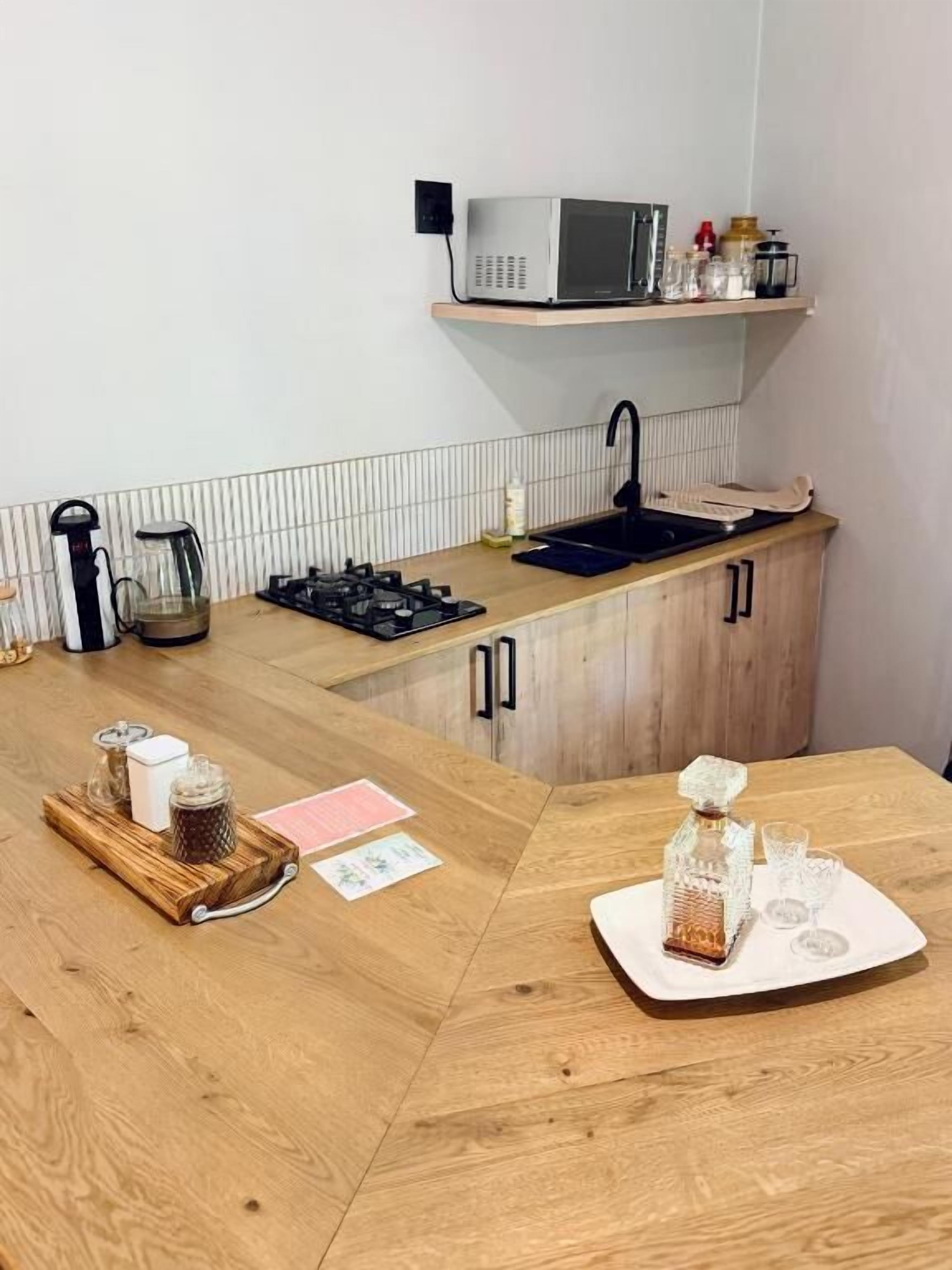 Superior-alpehytte - terrasse - udsigt til have | Privat køkken