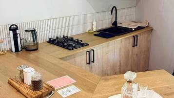 Superior Chalet, Patio, Garden View | Private kitchen