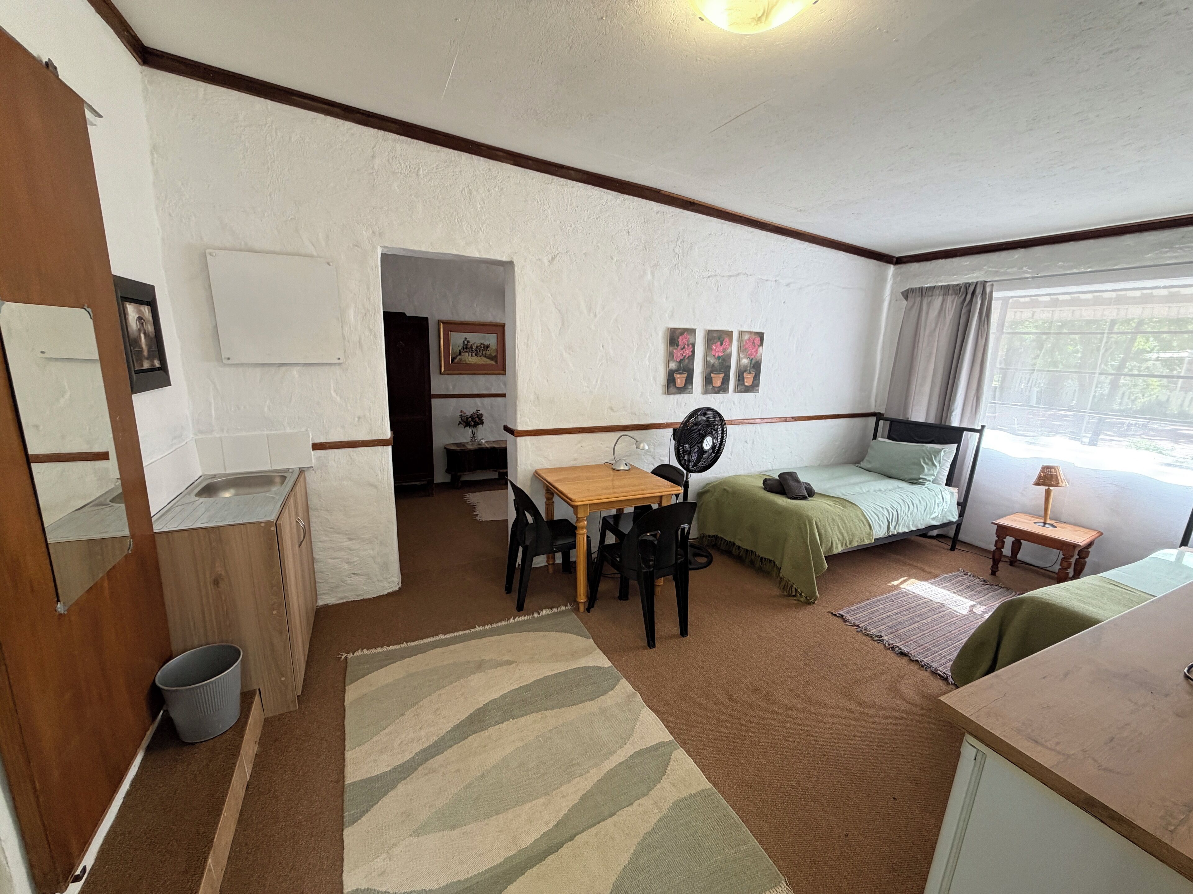 Familieværelse - terrasse - udsigt til have | Gratis Wi-Fi