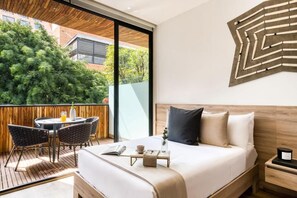 Comfort Studio, Balcony, City View | In-room safe, blackout drapes, iron/ironing board, free WiFi