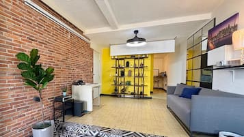 Tabla de planchar con plancha y wifi gratis