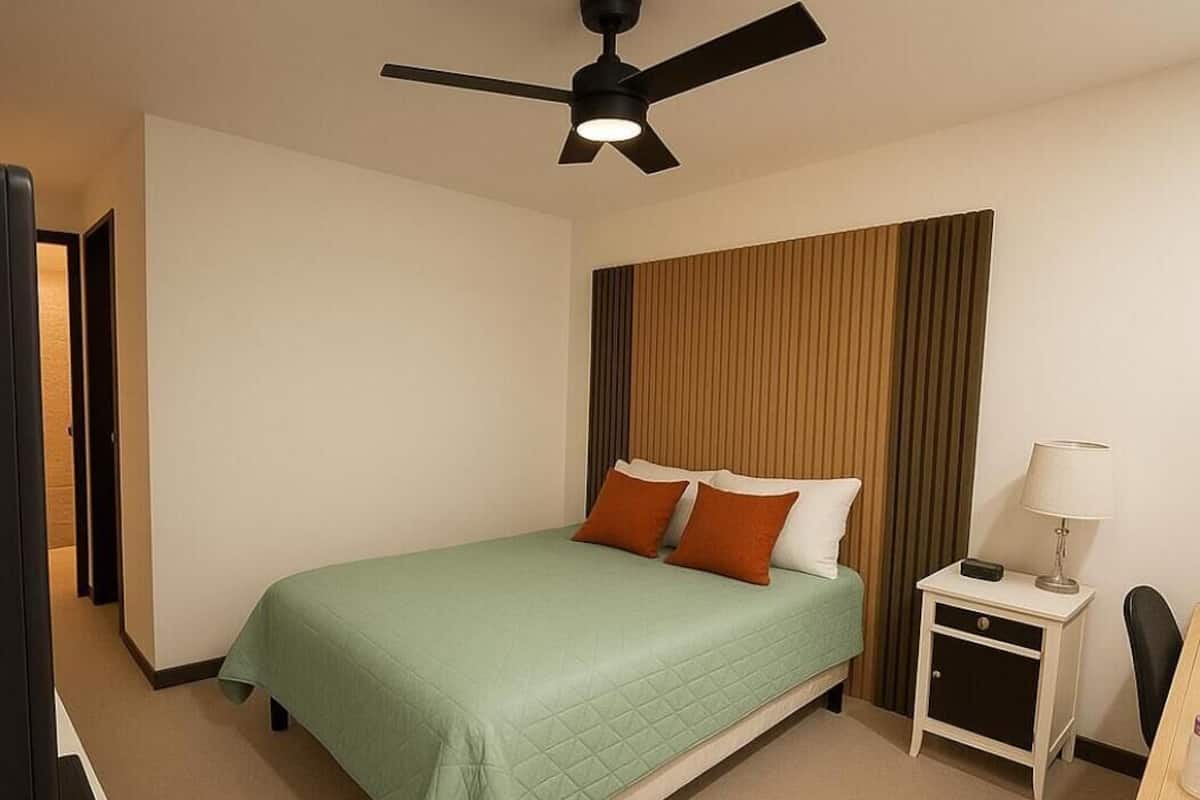 Phòng Suite tiện nghi đơn giản | Bàn ủi/dụng cụ ủi quần áo, truy cập Internet không dây miễn phí