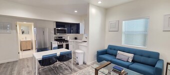 Modern Venice 2 Bedroom