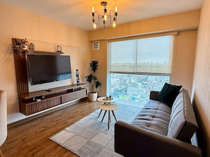 Classic Apartment, Balcony, City View | Living area - APT LOCK - LINCE (Lince)