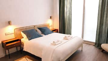 2 dormitorios, tabla de planchar con plancha, wifi y ropa de cama
