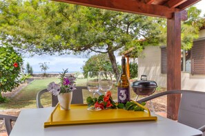 屋外ダイニングエリア