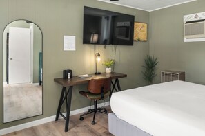 Iron/ironing board, WiFi, bed sheets - Wonderful 1 standard room hotel with AC in tranquil Hendersonville (Hendersonville)