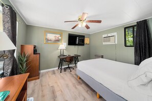 1 Schlafzimmer, Schreibtisch, Bügeleisen/Bügelbrett, kostenloses WLAN