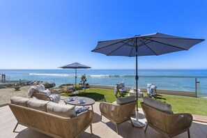 Terrace/patio - Luxury on the Beach, Brand New Listing! (Oceanside)