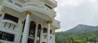 The White House Villa 8 bedroom with Swimming Pool