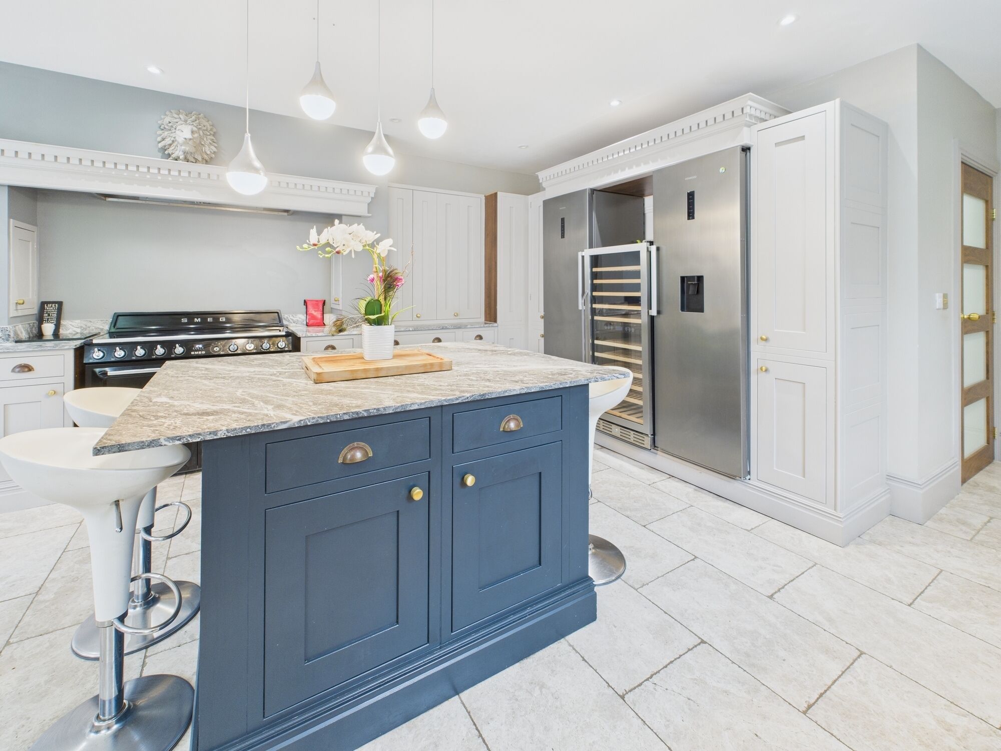 House, 5 Bedrooms | Private kitchen