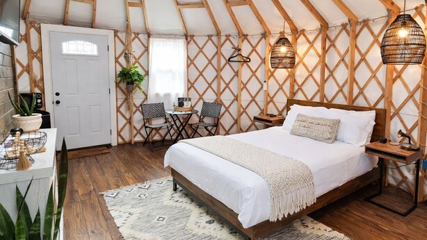 1 slaapkamer, een strijkplank/strijkijzer, gratis wifi, beddengoed
