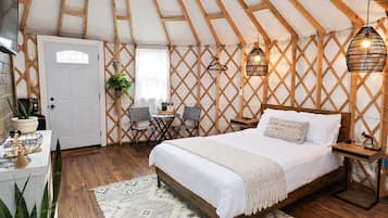 1 bedroom, iron/ironing board, WiFi (free), bed sheets