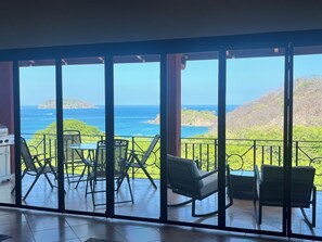 Interior - Enjoy paradise with a stunning ocean view and walk to two amazing beaches. (Potrero)