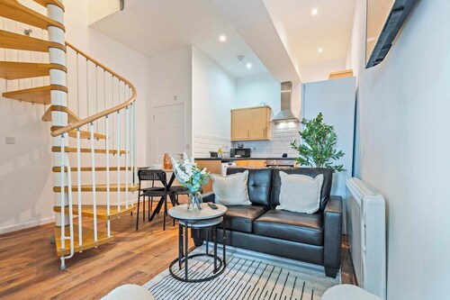 City Haven Liverpool | 3BR w/ Parking