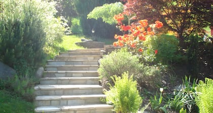Chalet 'Chez Corinne' mit Bergblick, privatem Pool und Nähe zu Skigebieten